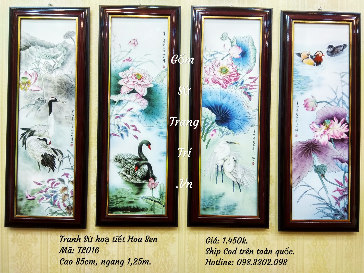 Tranh Sứ Họa Tiết Hoa Sen